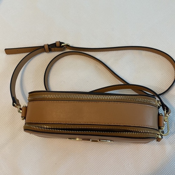 Gianni Bini Small Purse in Brown and golden hardware - Picture 4 of 17